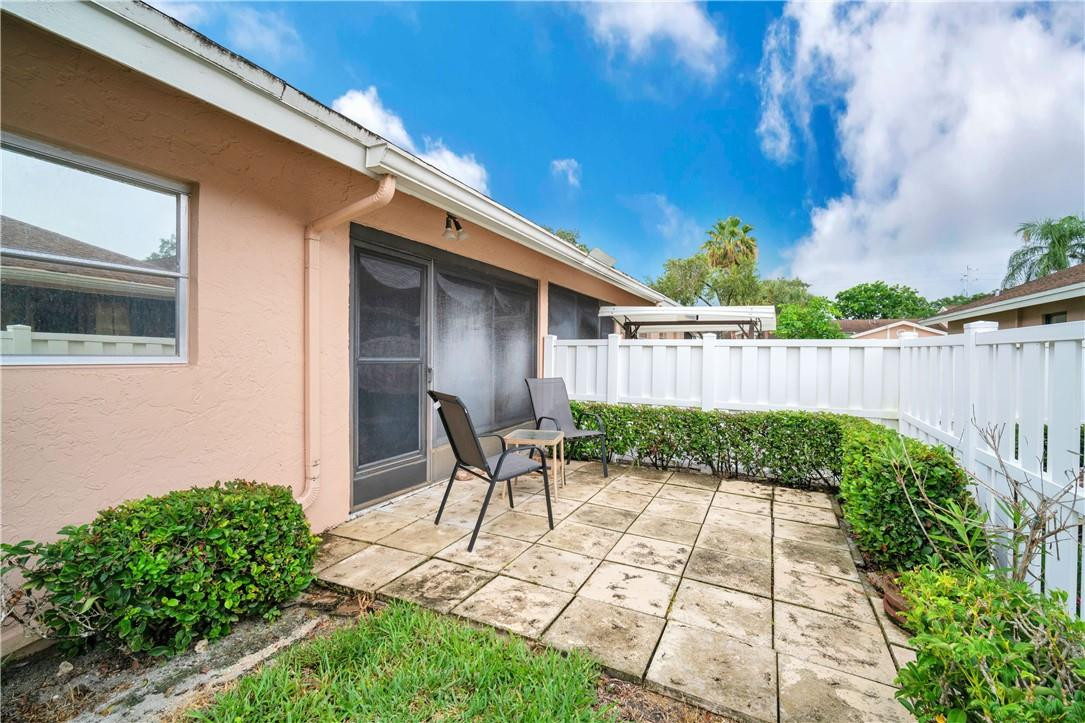 8146 Springtree Road, Unit B Boca Raton, FL 33496 - Photo 21 of 25 Photo 21