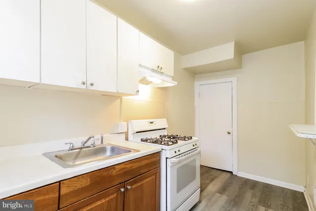 $1,250 | 2503 Hobson Street, Philadelphia, PA 19142