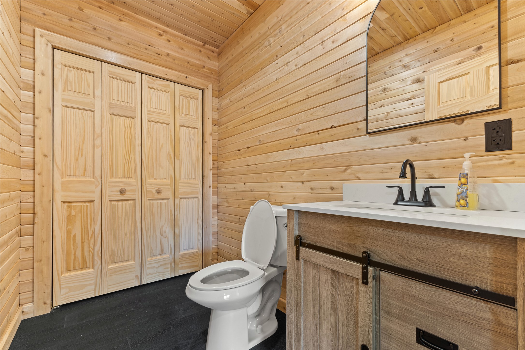 8498 East Lake Road Erie, PA 16511 - Photo 37 of 37 Gallery Image 37