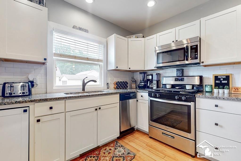 8241 Summerfield Road Lambertville, MI 48144 - Photo 9 of 24 50048414-8.JPG
