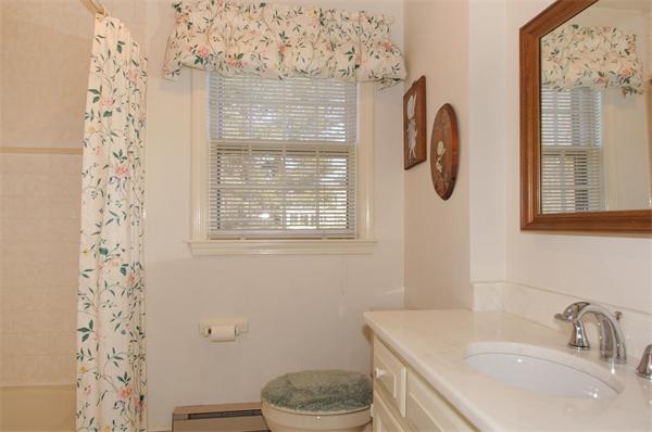 249 Spring Street Shrewsbury, MA 01545 - Photo 21 of 29 Gallery Image 21