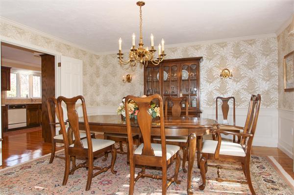 249 Spring Street Shrewsbury, MA 01545 - Photo 6 of 29 Gallery Image 6