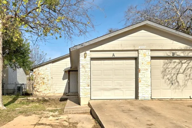 $1,550 | 2204 Donahue Lane, Austin, TX 78744