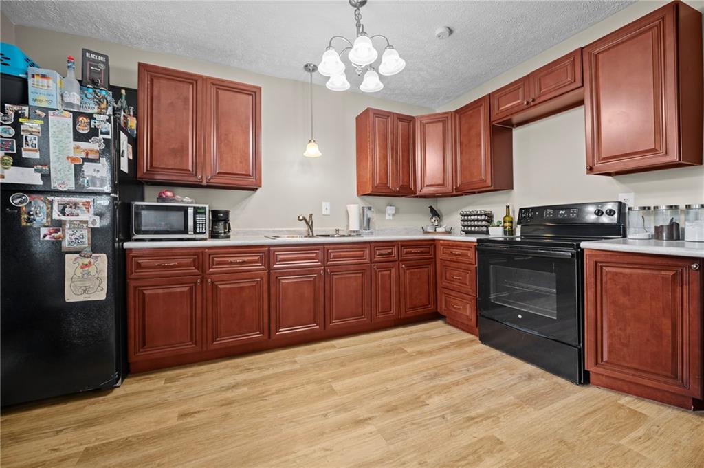 840 7th Avenue Coraopolis, PA 15108 - Photo 17 of 36