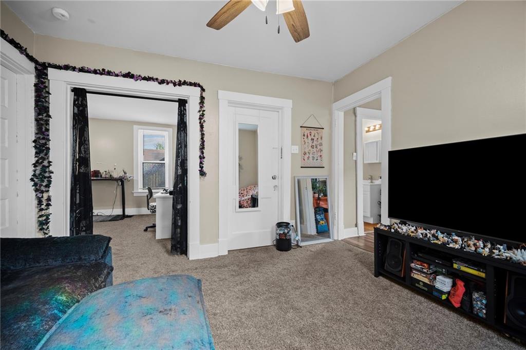 840 7th Avenue Coraopolis, PA 15108 - Photo 6 of 36