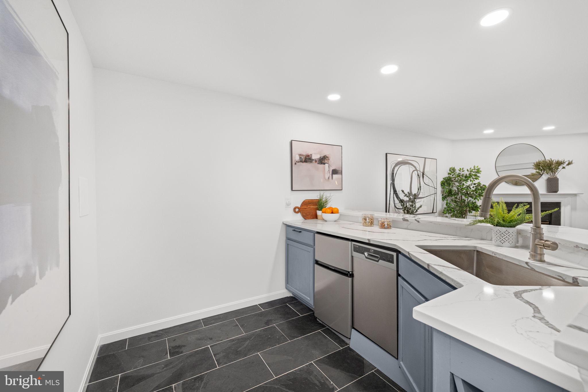 1502 Deer Point Way Reston, VA 20194 - Photo 35 of 50 Gorgeous Kitchenette/WetBar with Mini Fridge