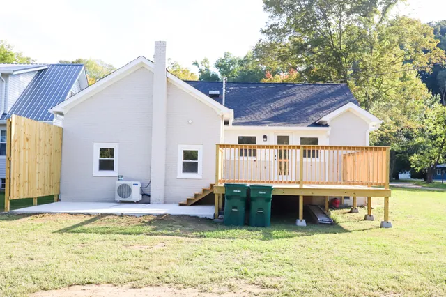 $295,000 | 413 East Main Street, Waverly, TN 37185