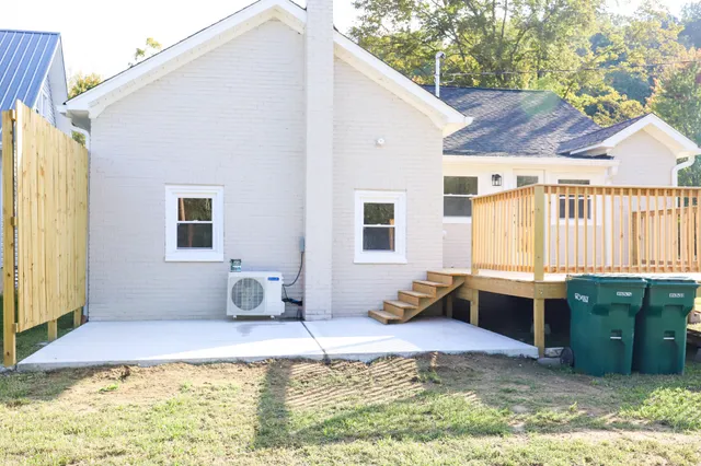 $295,000 | 413 East Main Street, Waverly, TN 37185