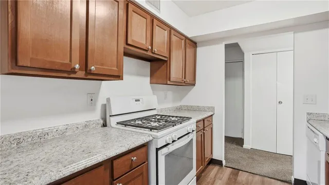 $95,000 | 1115 Forest Green Drive, Coraopolis, PA 15108