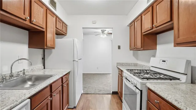 $95,000 | 1115 Forest Green Drive, Coraopolis, PA 15108