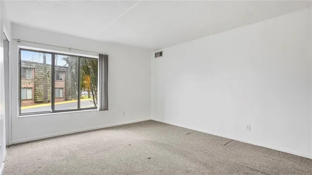 $95,000 | 1115 Forest Green Drive, Coraopolis, PA 15108