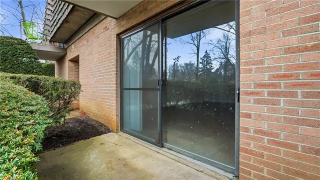 $95,000 | 1115 Forest Green Drive, Coraopolis, PA 15108