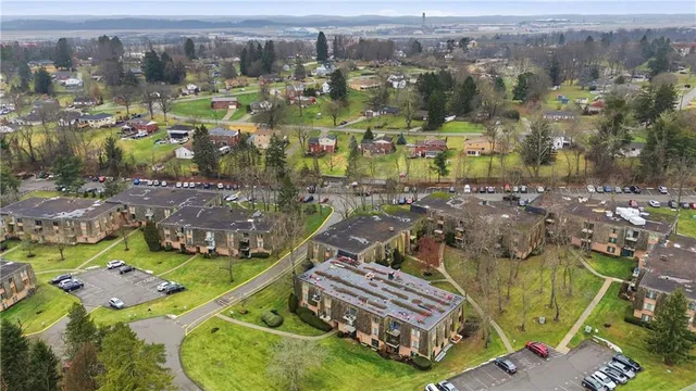 $95,000 | 1115 Forest Green Drive, Coraopolis, PA 15108