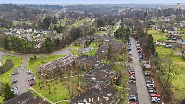 $95,000 | 1115 Forest Green Drive, Coraopolis, PA 15108