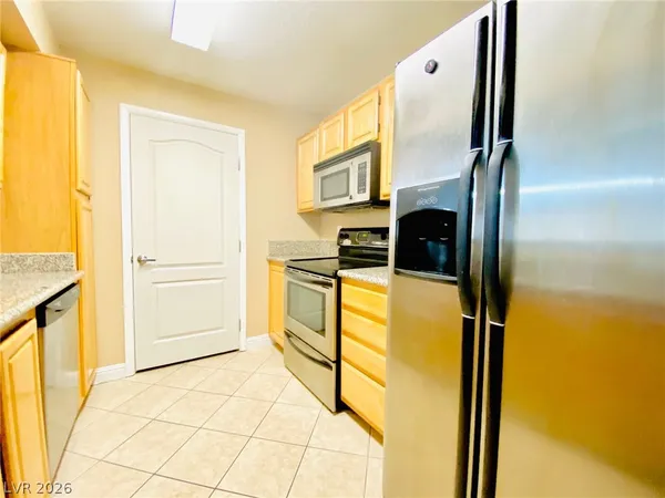 $1,450 | 5055 West Hacienda Avenue, Unit 2139, Las Vegas, NV 89118