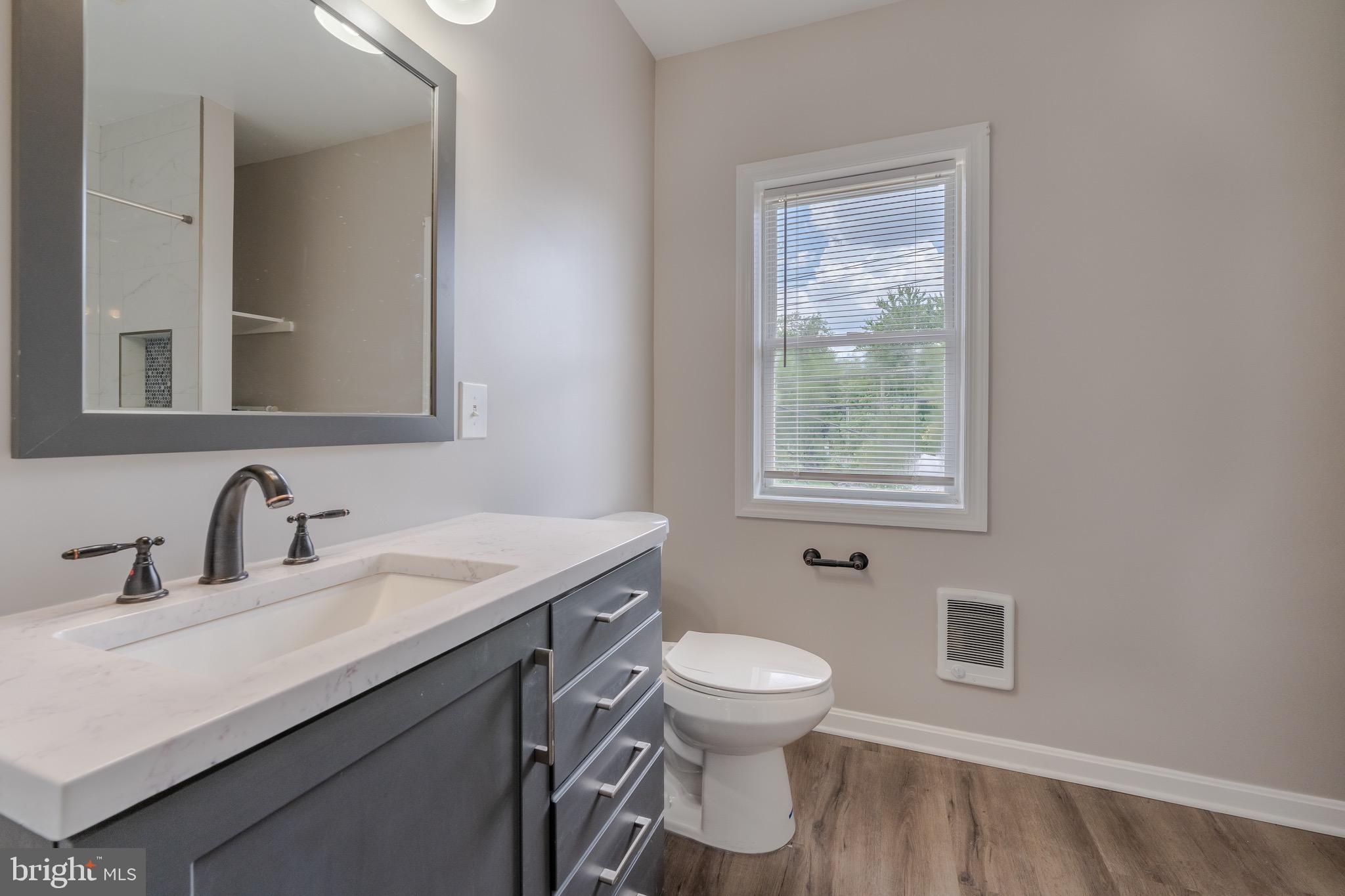 6915 Harford Road Baltimore, MD 21234 - Photo 10 of 19 Main Floor Unit #1