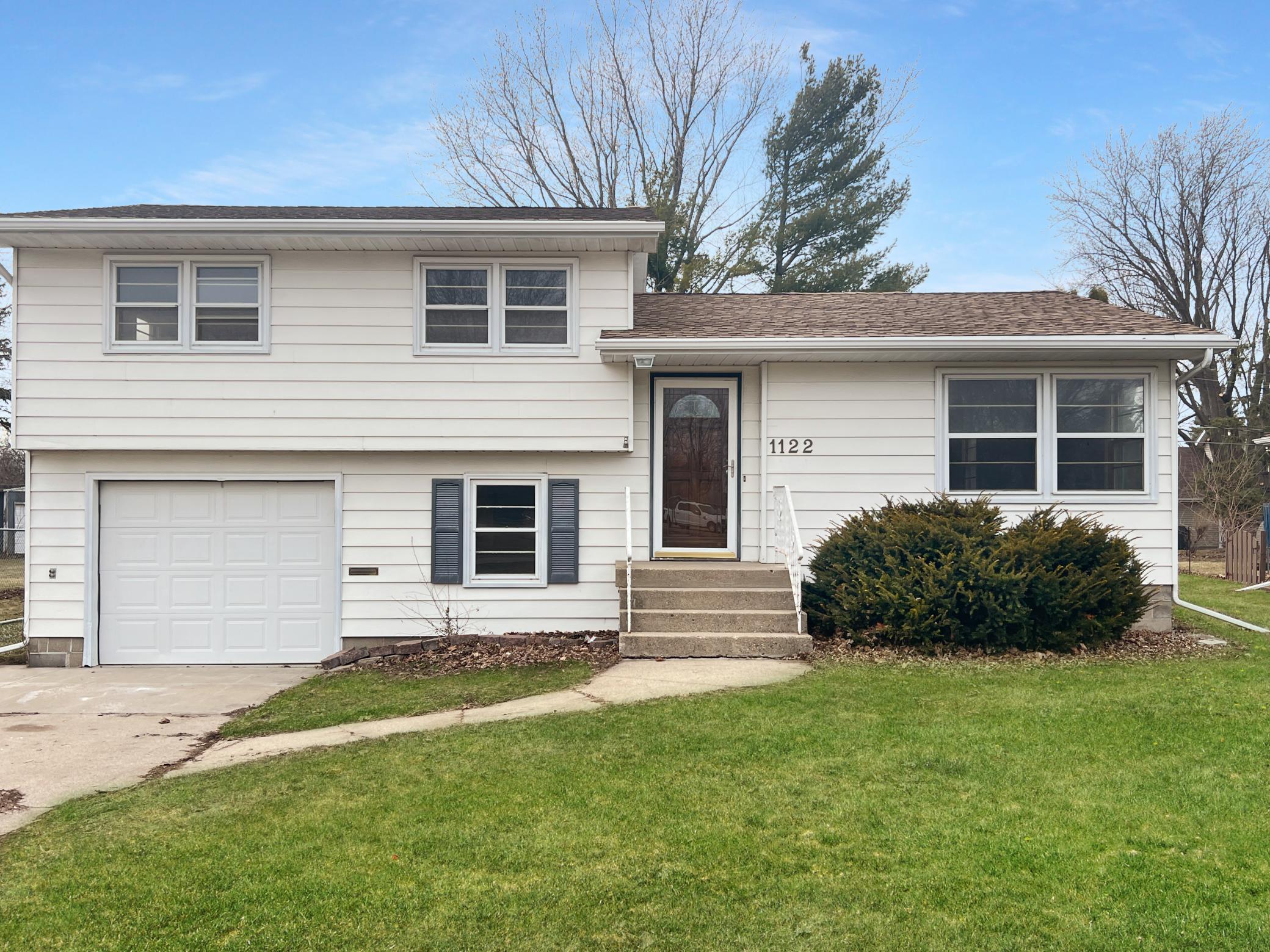 1122 South State Street Fairmont, MN 56031 - Photo 1 of 28
