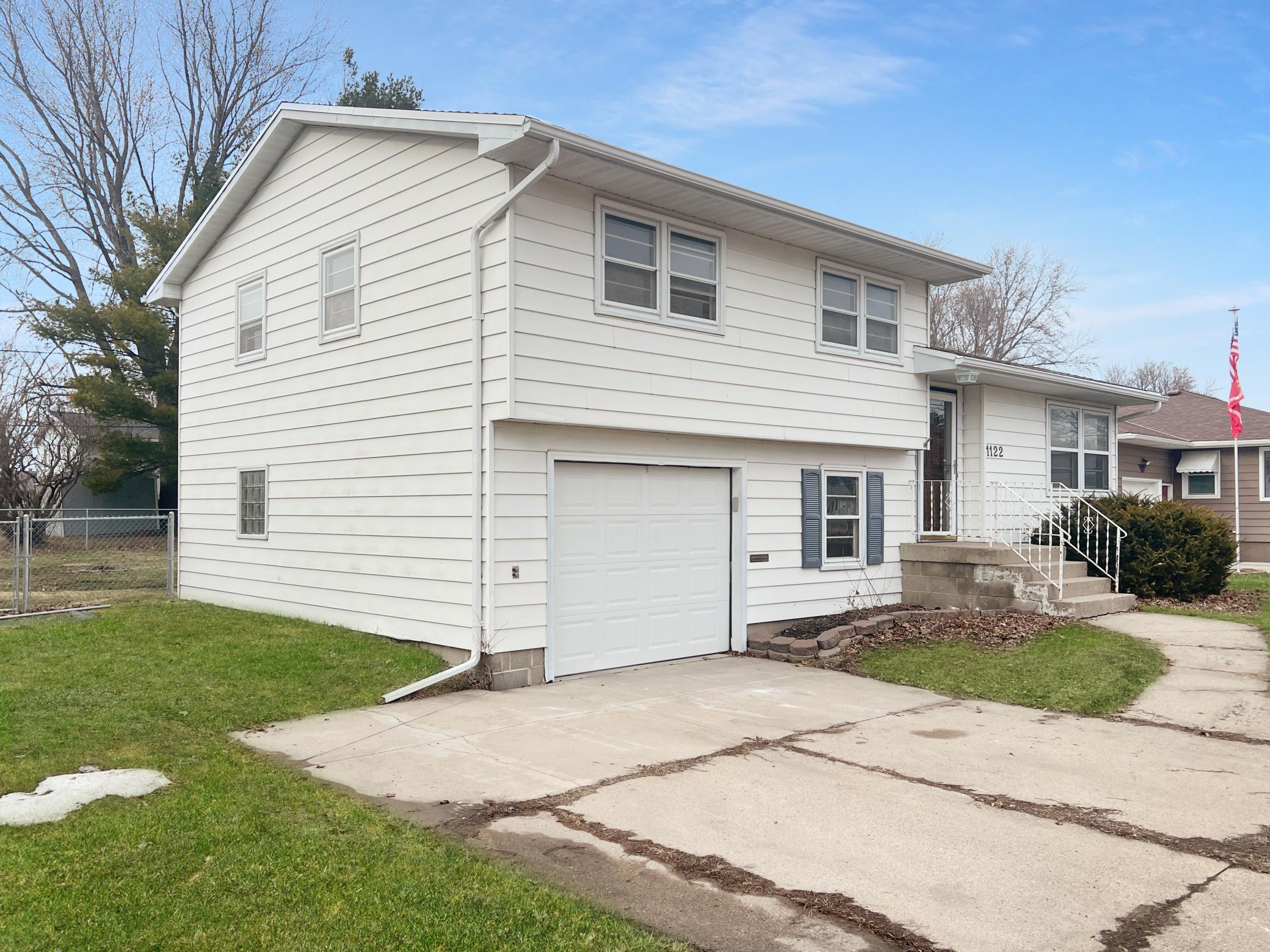 1122 South State Street Fairmont, MN 56031 - Photo 2 of 28