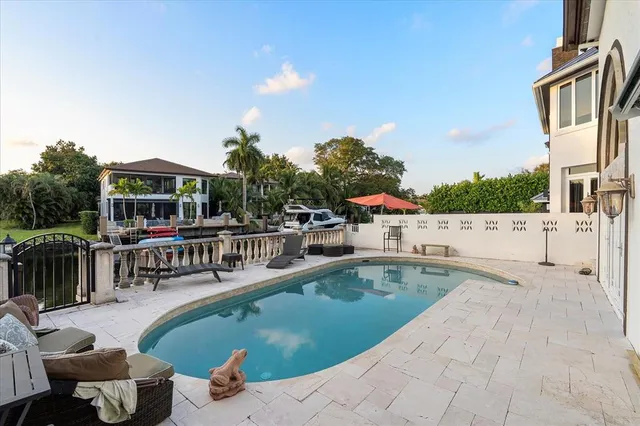 $18,000 | 1421 Ponce De Leon Drive, Fort Lauderdale, FL 33316