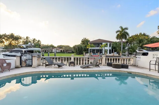 $18,000 | 1421 Ponce De Leon Drive, Fort Lauderdale, FL 33316