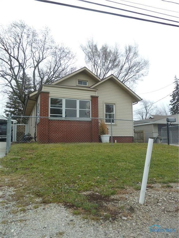 1149 Cresceus Road Oregon, OH 43616 - Photo 1 of 21 Gallery Image 1