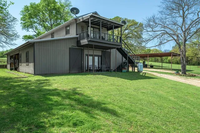 $1,949,900 | 902 County Road 3710, Edgewood, TX 75117