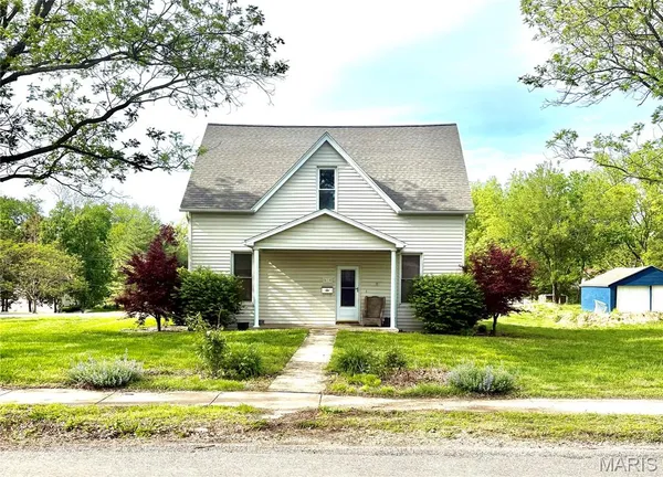$180,000 | 610 West Phillips Street, Freeburg, IL 62243
