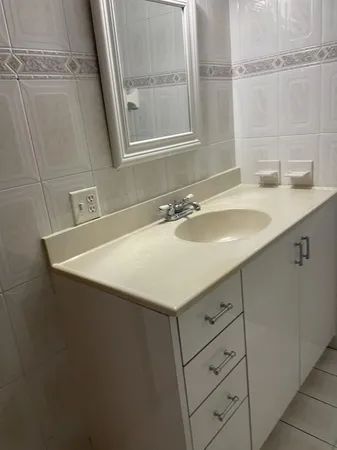 $2,300 | 10000 Northwest 80th Court, Unit 2163, Hialeah Gardens, FL 33016