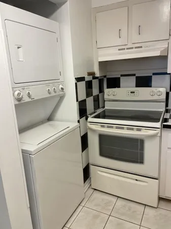 $2,300 | 10000 Northwest 80th Court, Unit 2163, Hialeah Gardens, FL 33016