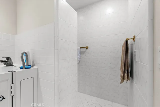 a bench sitting in the middle of a yard