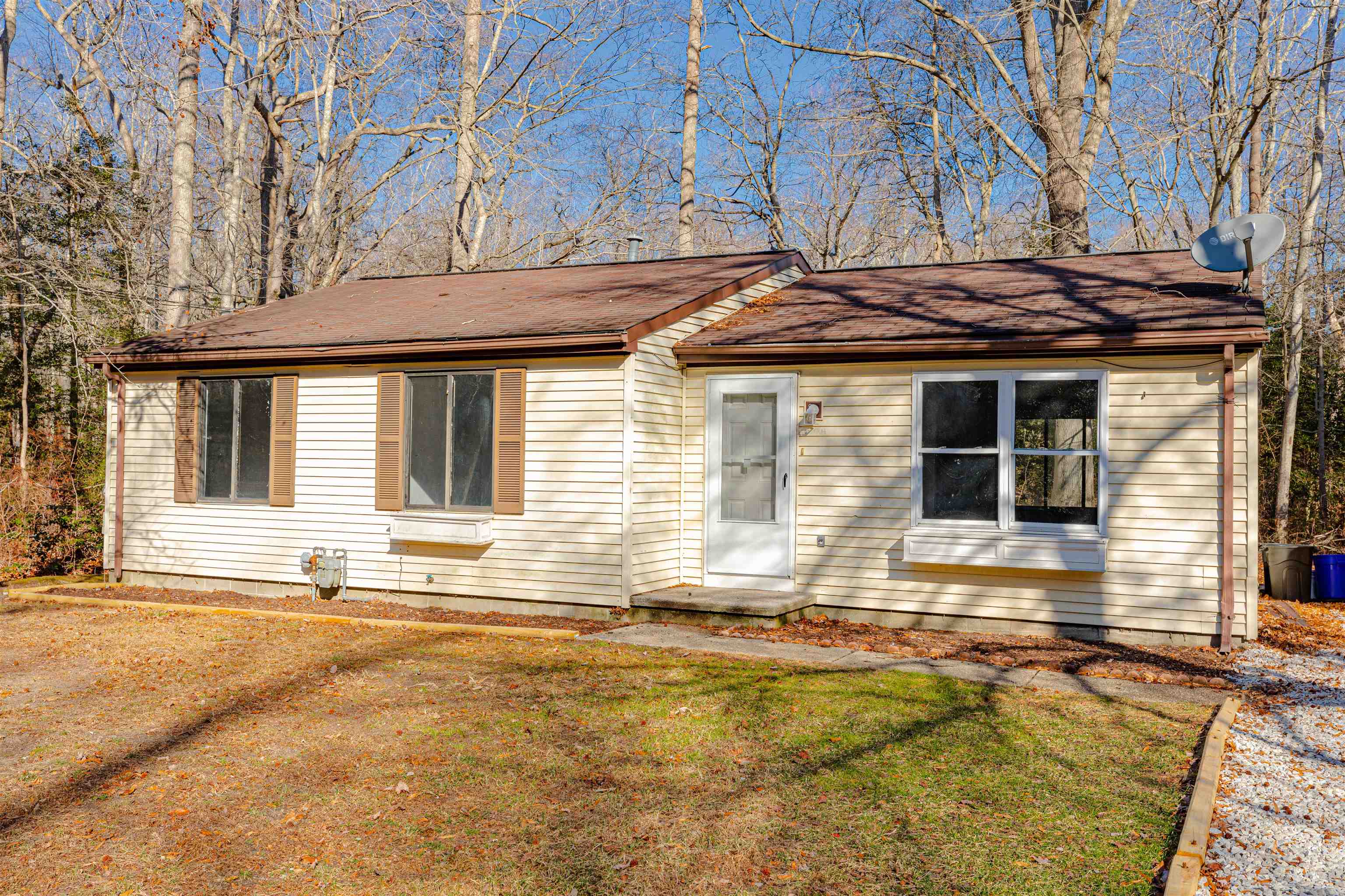 504 East Main Street Rio Grande, NJ 08242 - Photo 2 of 22 a view of house with a large window