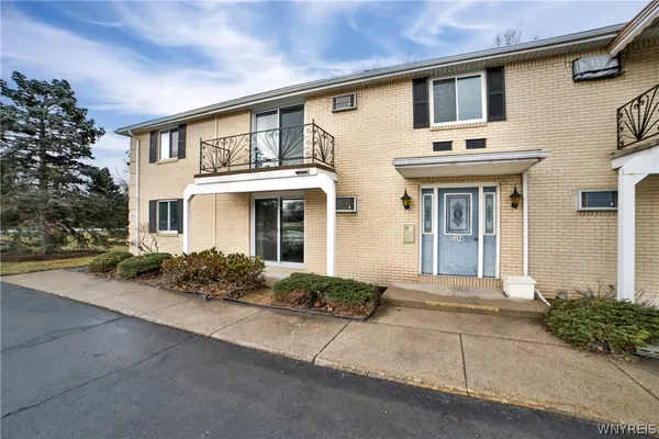 $1,450 | 1178 Indian Church Road, Unit 31, West Seneca, NY 14224