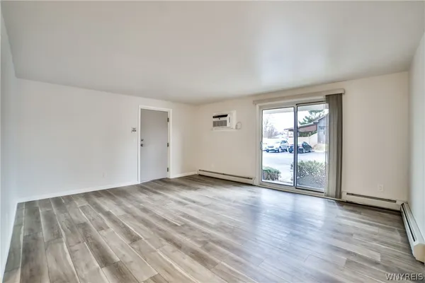 $1,450 | 1178 Indian Church Road, Unit 31, West Seneca, NY 14224