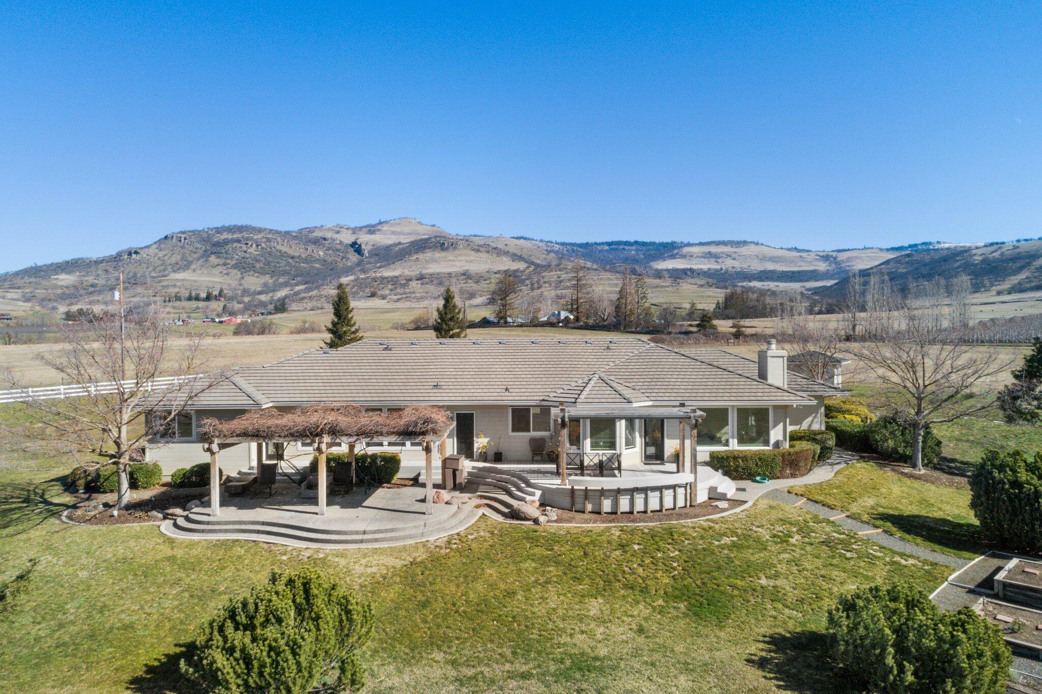 5710 Amerman Road Ashland, OR 97520 - Photo 59 of 76 59-web-or-mls-DJI_0056
