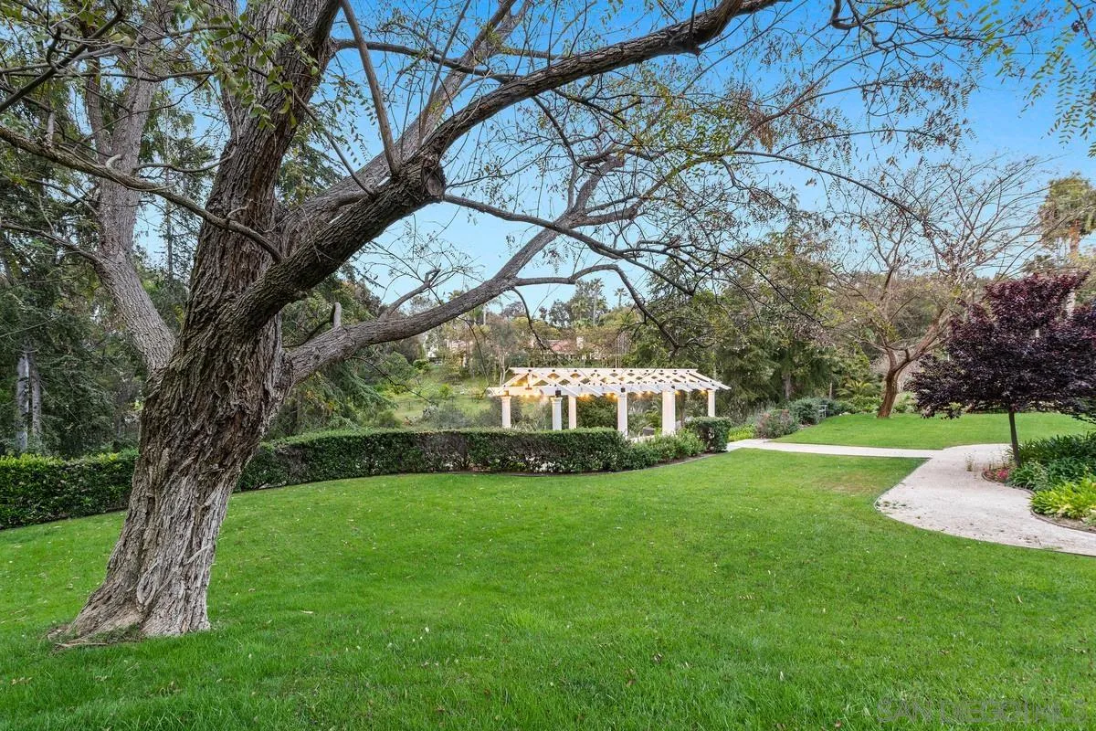 17032 Circa Oriente Rancho Santa Fe, CA 92067 - Photo 54 of 75