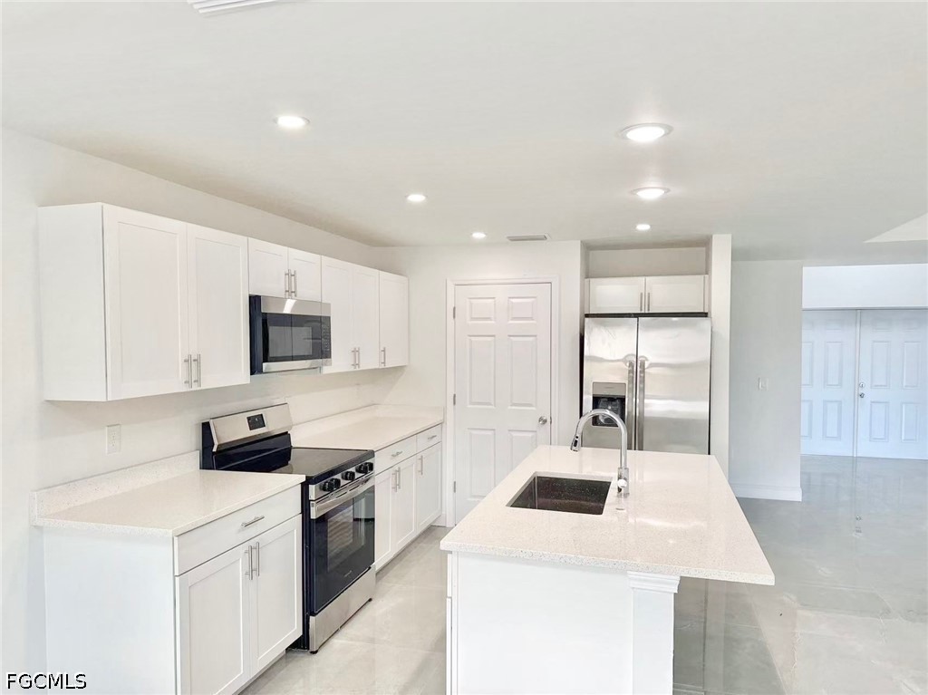 3705 26th Street Southwest Lehigh Acres, FL 33976 - Photo 7 of 29
