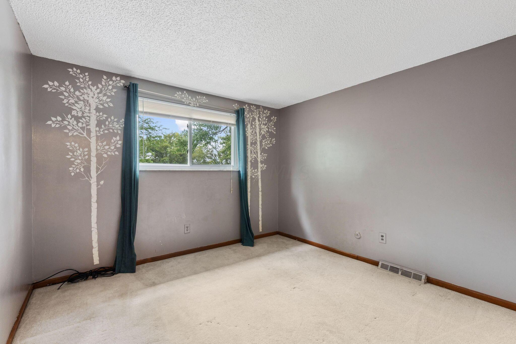763 Ronson Avenue Columbus, OH 43230 - Photo 21 of 46 Bedroom 3 - 763 Ronson Avenue, Columbus, OH 43230