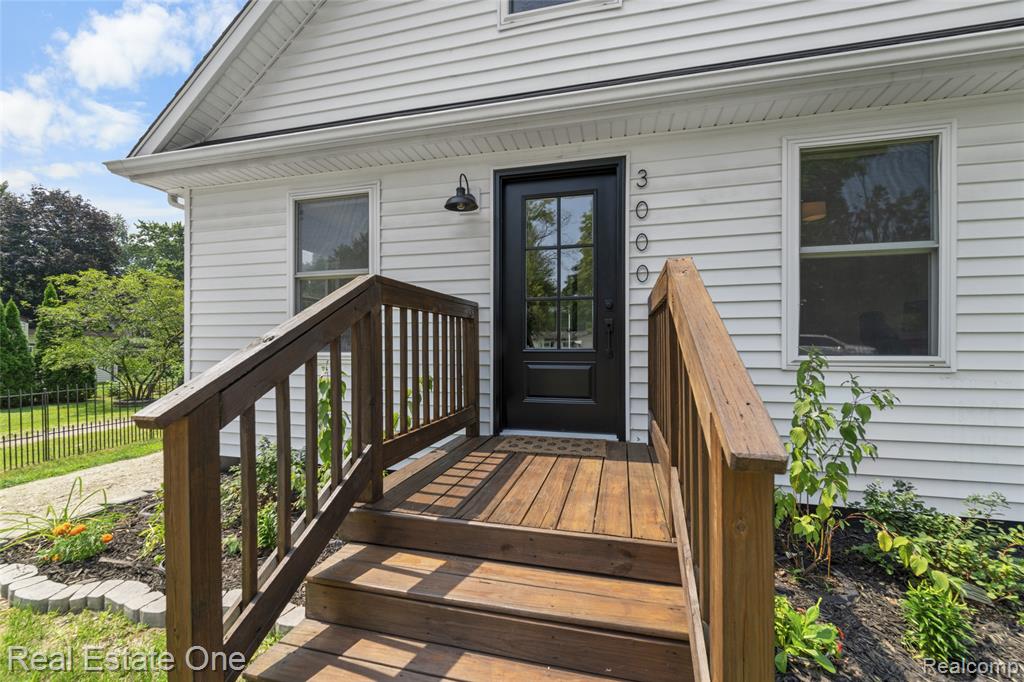 3000 Longview Avenue Rochester Hills, MI 48307 - Photo 2 of 24