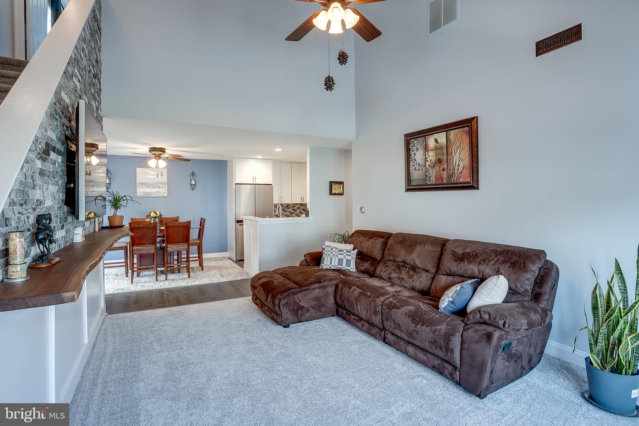 302 Quail Road Marlton, NJ 08053 - Photo 13 of 28 Spacious living area with modern charm.