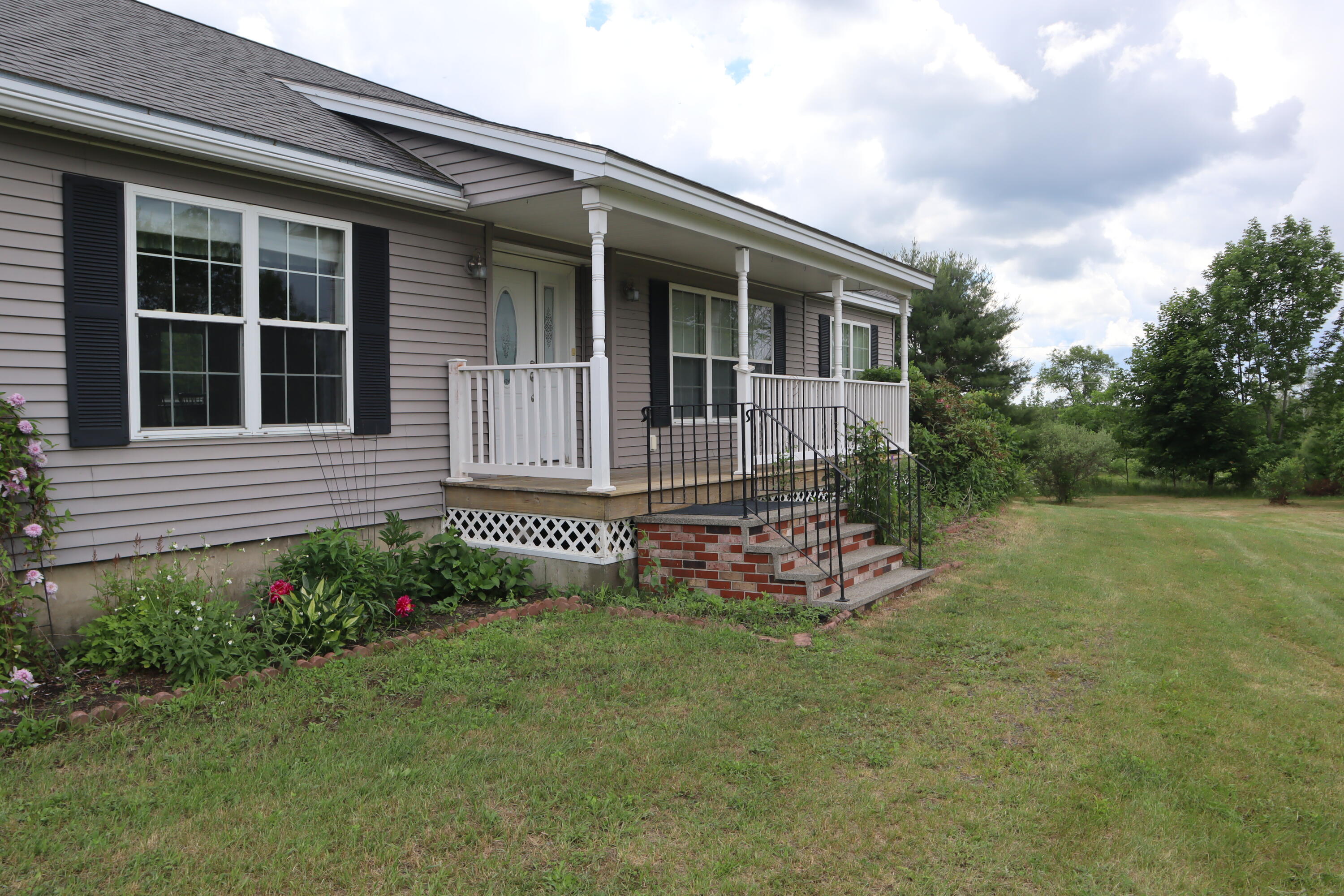 182 Eaton Mountain Road Skowhegan, ME 04976 - Photo 7 of 42 IMG_1224