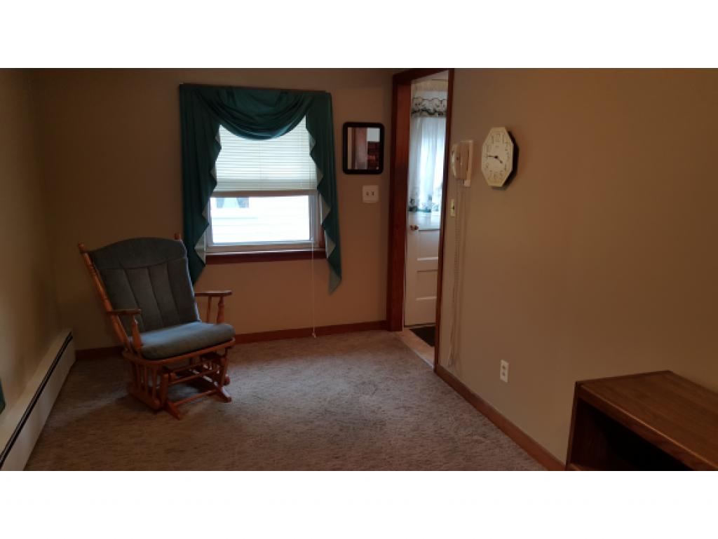 26 Thaxter Road Portsmouth, NH 03801 - Photo 8 of 16