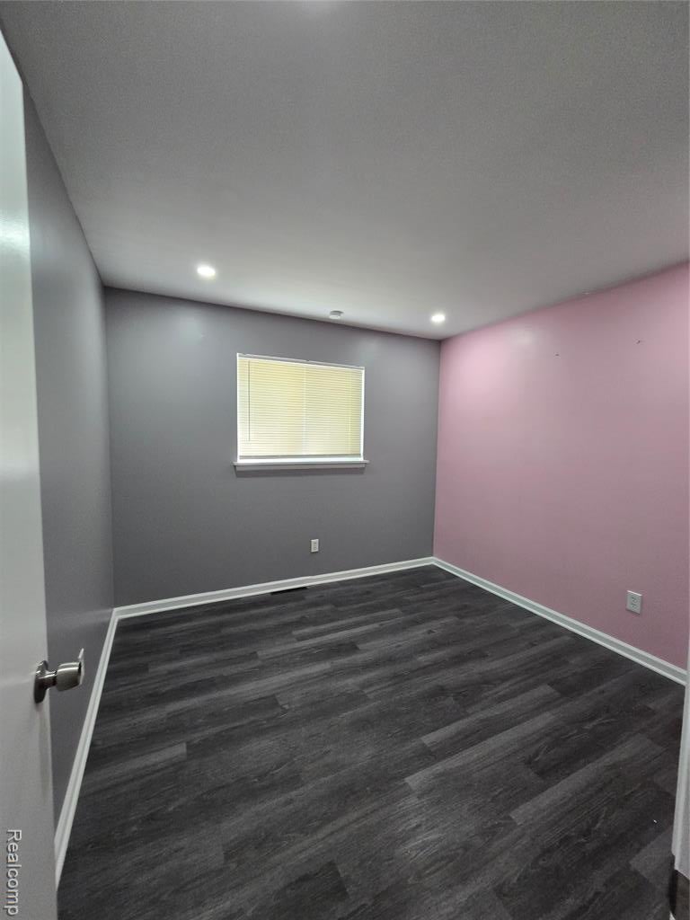 8465 Helen Street Center Line, MI 48015 - Photo 17 of 17 Gallery Image 17