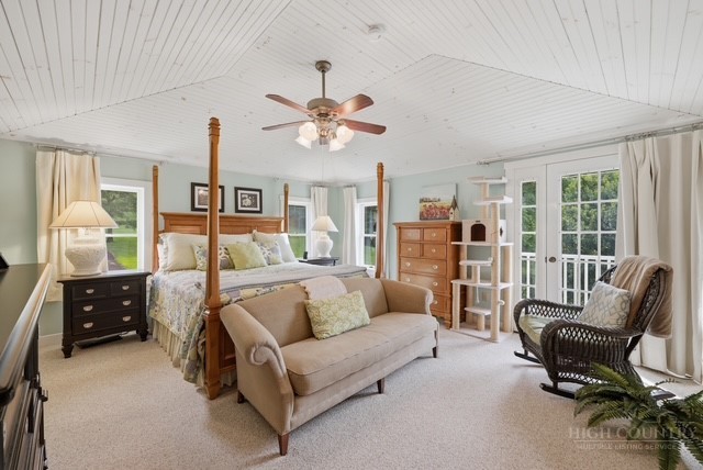 1294 Spencer Branch Road Lansing, NC 28643 - Photo 8 of 47
