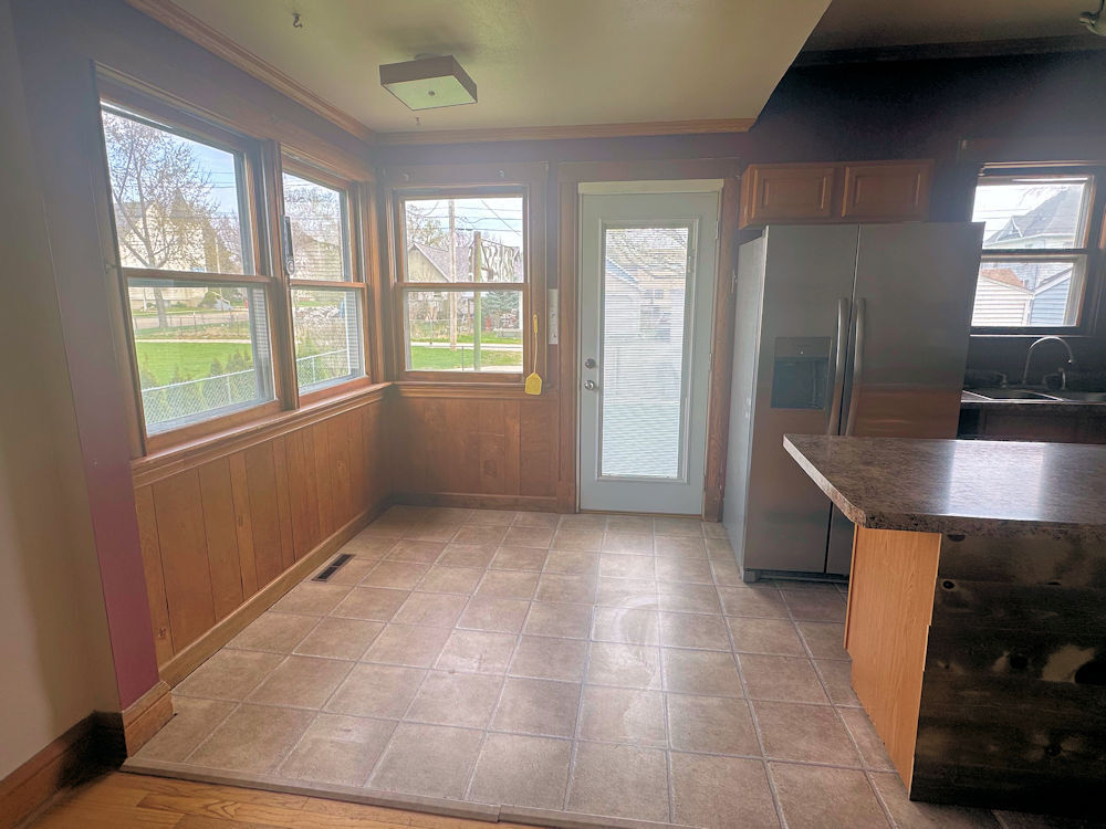 425 North 10th Street Rochelle, IL 61068 - Photo 3 of 15 Gallery Image 3