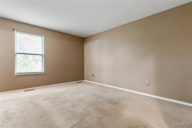 $335,000 | 11 Bryan Valley Court, O'Fallon, MO 63366