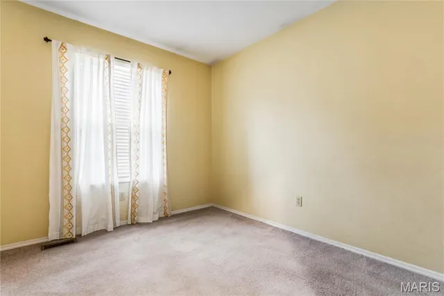 $335,000 | 11 Bryan Valley Court, O'Fallon, MO 63366