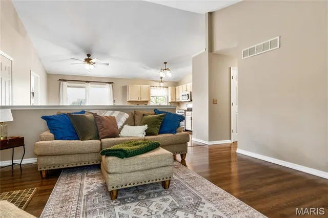 $335,000 | 11 Bryan Valley Court, O'Fallon, MO 63366