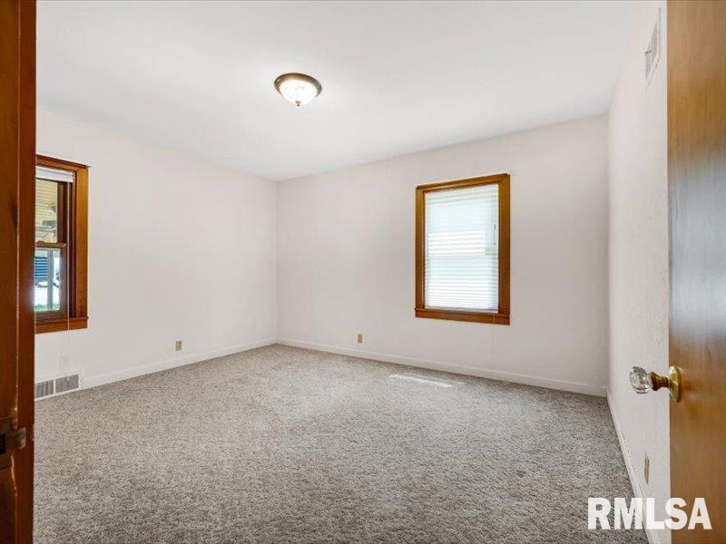 105 Main Street Roanoke, IL 61561 - Photo 14 of 46