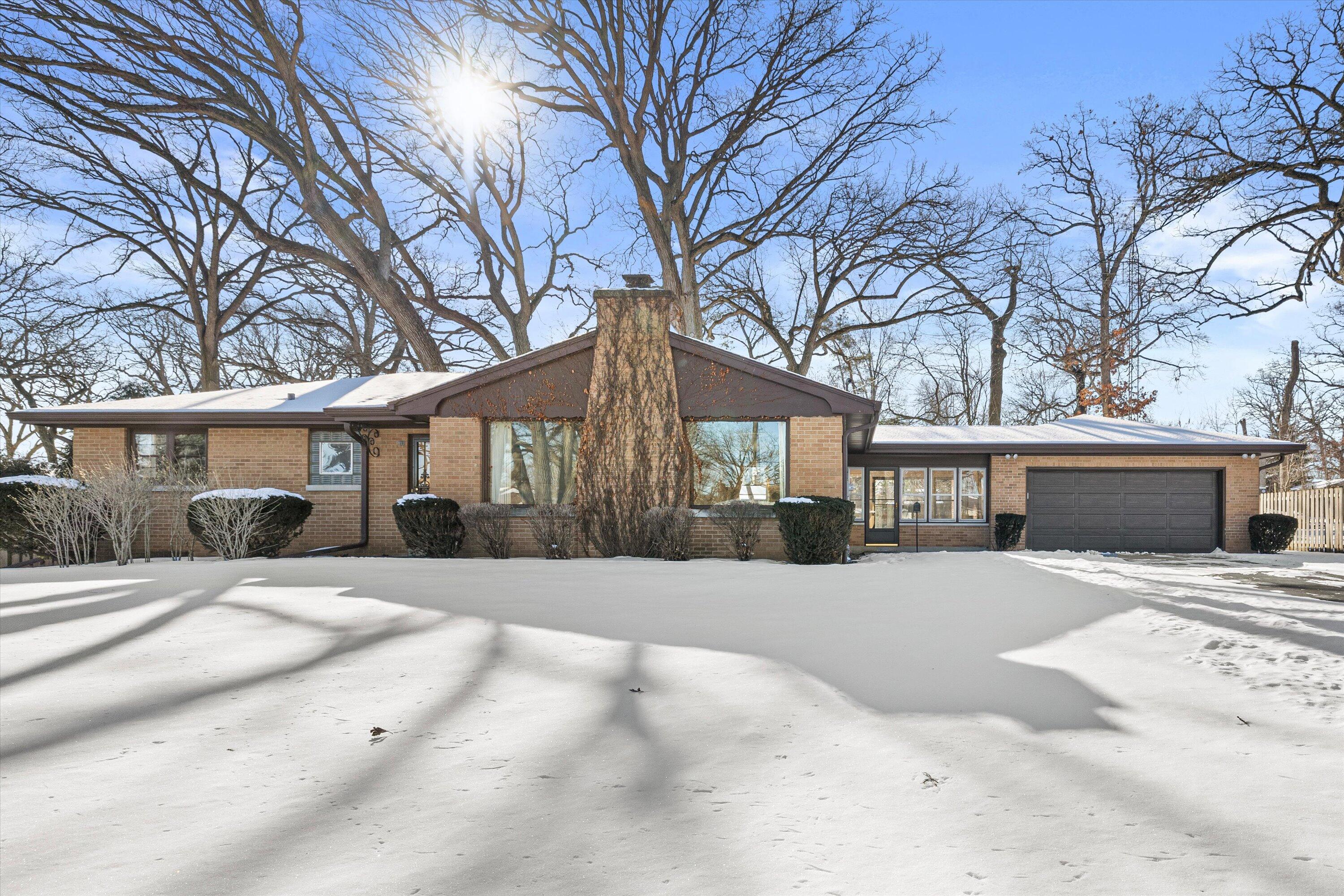 3925 83rd Place Pleasant Prairie, WI 53142 - Photo 1 of 39 01-IMG_0391