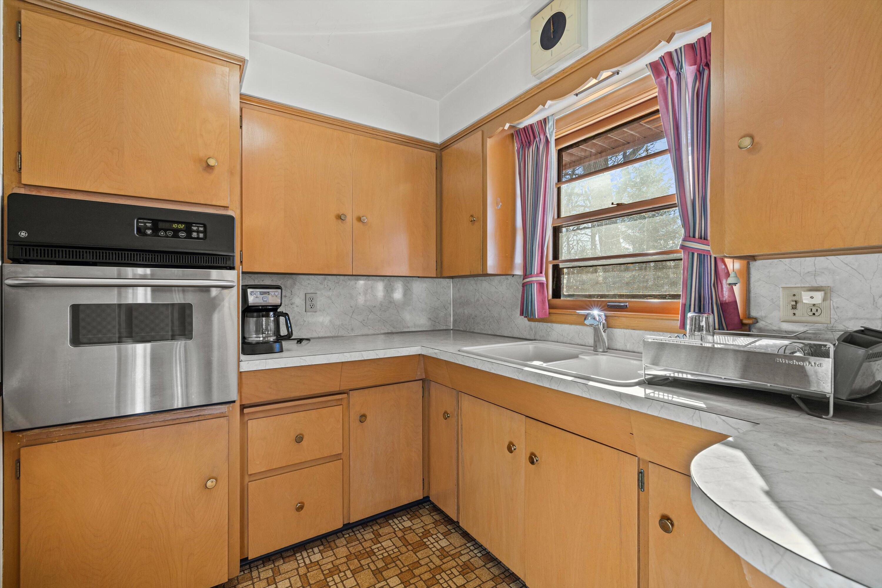 3925 83rd Place Pleasant Prairie, WI 53142 - Photo 12 of 39 07-IMG_4425